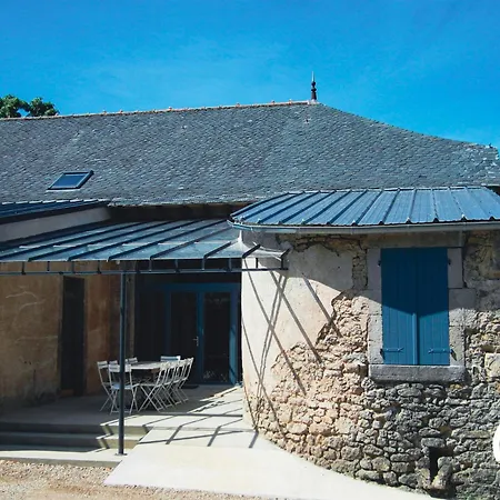 De La Tourelle Дом отдыха Roussennac